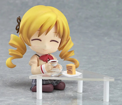 Puella Magi Madoka Magica / Mami Tomoe ~ School Uniform Ver. ~ Nendoroid 379 (En Stock)