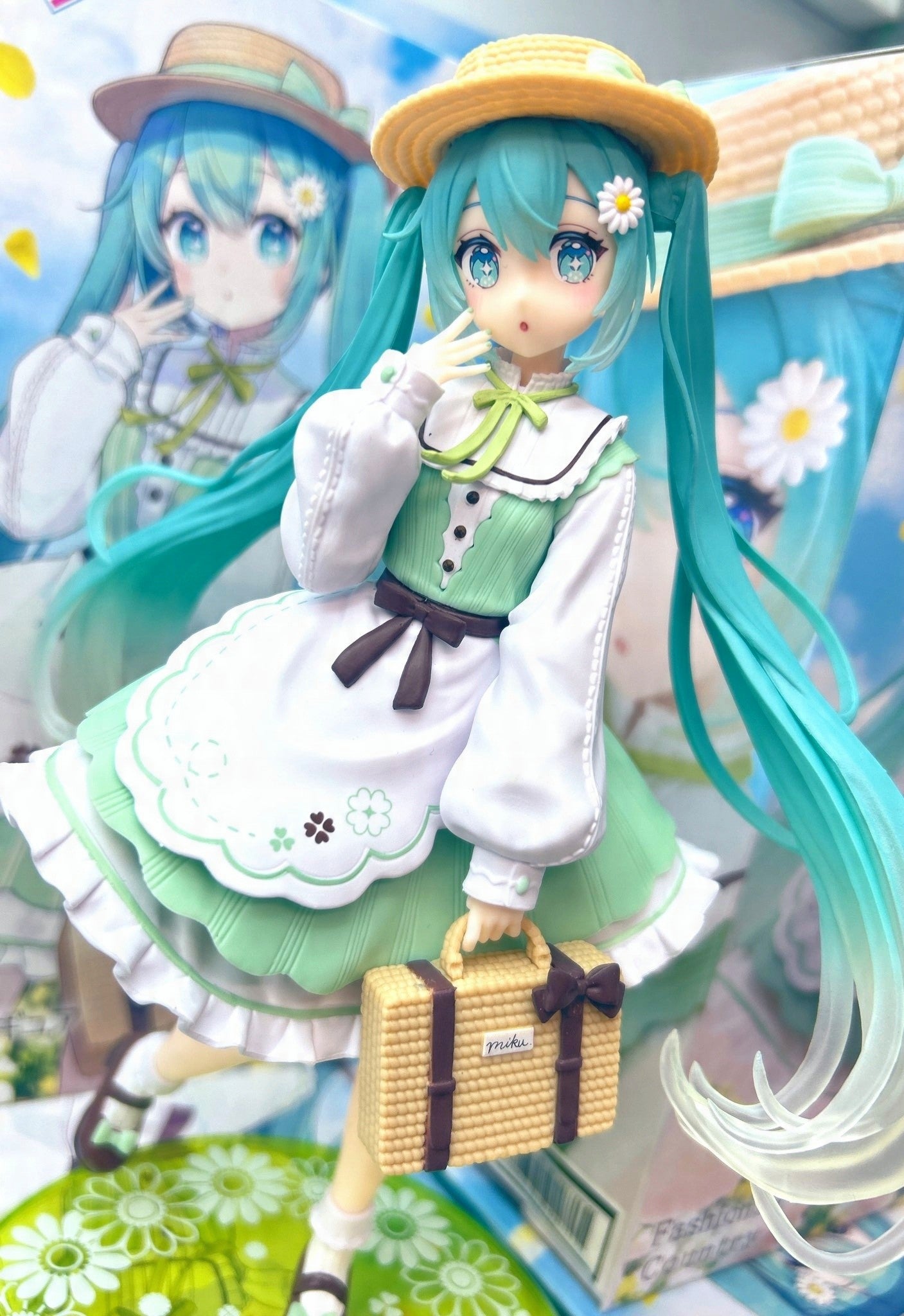Vocaloid / Hatsune Miku Fashion Country Ver. Taito (Preventa)