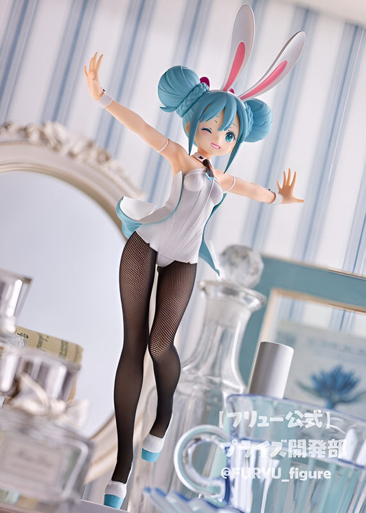 Vocaloid / Hatsune Miku White Ver. FuRyu Bicute Bunnies (Stock)